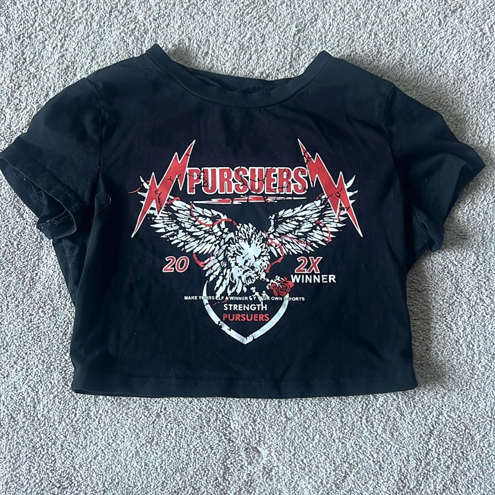 size small black Cropped graphicT-Shirt